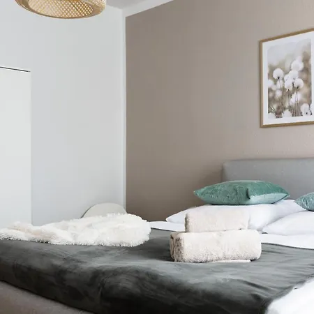 Modernes Apartment Lieblingsfleck I 2 Schlafzimmer I 4 Betten I Zentrumsnah Eberswalde Exterior photo